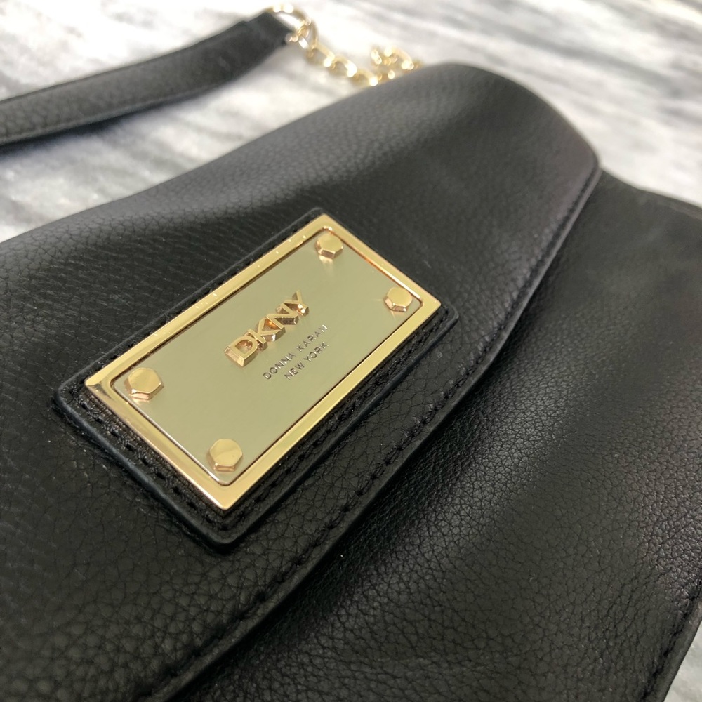 DKNY Black Leather Shoulder Bag - Picture 3 of 8
